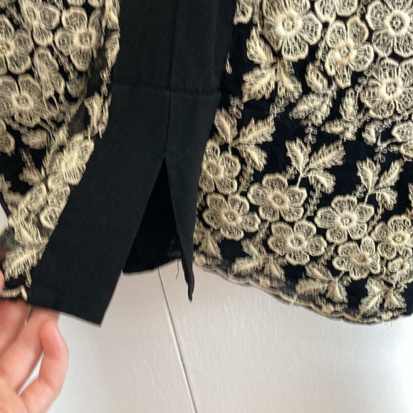 TRUE VINTAGE embroidered top - Picture 3 of 7